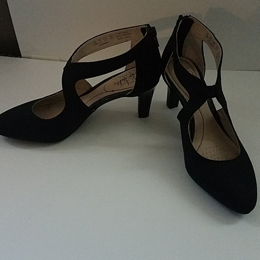 Life Stride soft system back heels